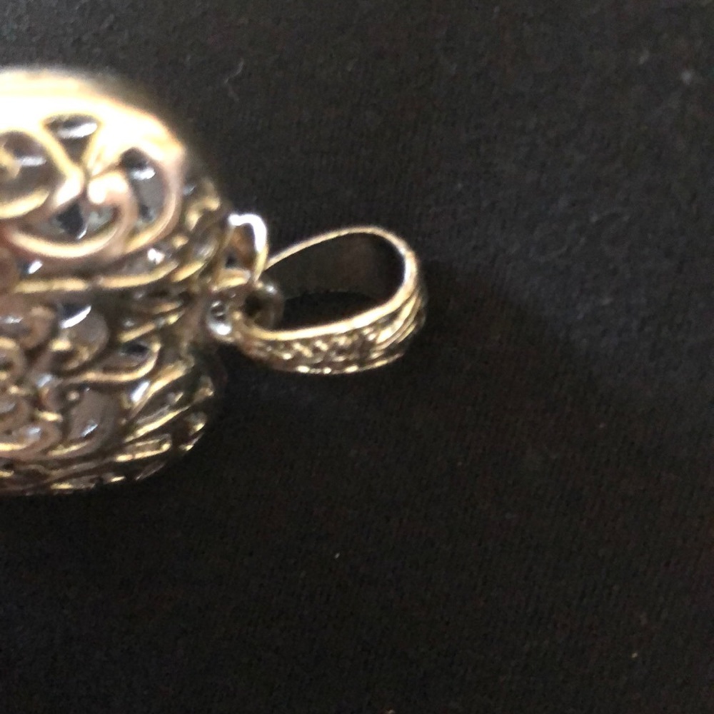 Pendant - Picture 3 of 3